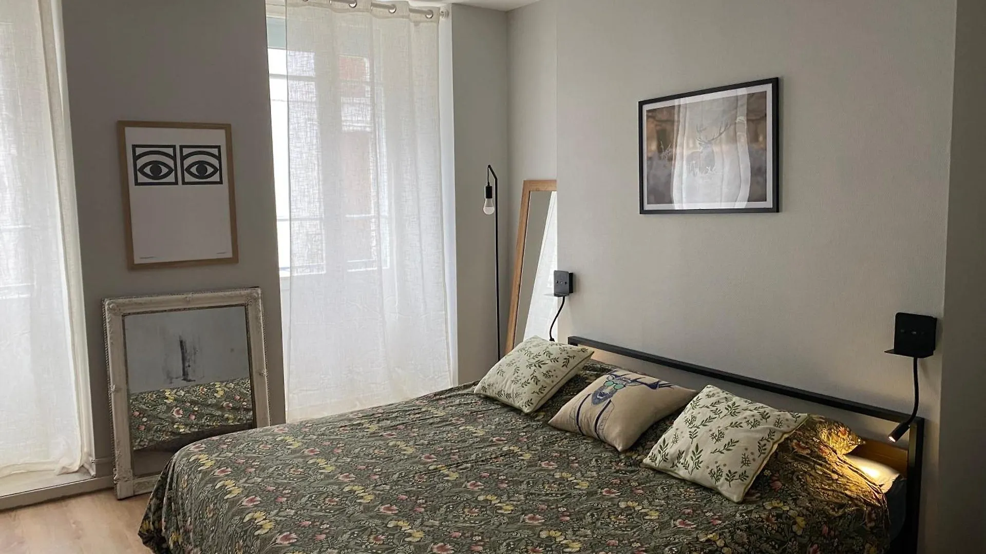 Apartamento Central & Standing Germes, Traversant Avec Parking - Lits 180 King Size Et 160 Queen Size - Linge De Lit Et De Toilette Inclus Bagnères-de-Luchon