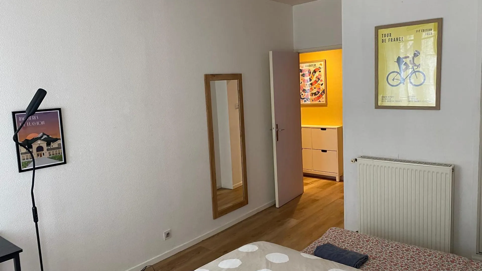 Apartamento Central & Standing Germes, Traversant Avec Parking - Lits 180 King Size Et 160 Queen Size - Linge De Lit Et De Toilette Inclus Bagnères-de-Luchon Francia